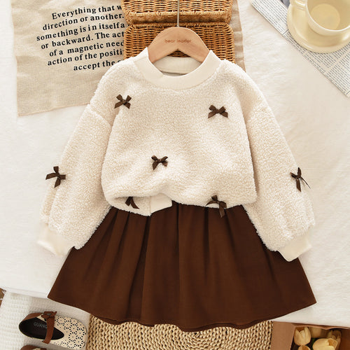 Conjunto de Vestido para Niña Otoño-Invierno con Lazo, Top de Forro Polar Beige Manga Larga y Falda Corta Caqui - Set de 2 Piezas